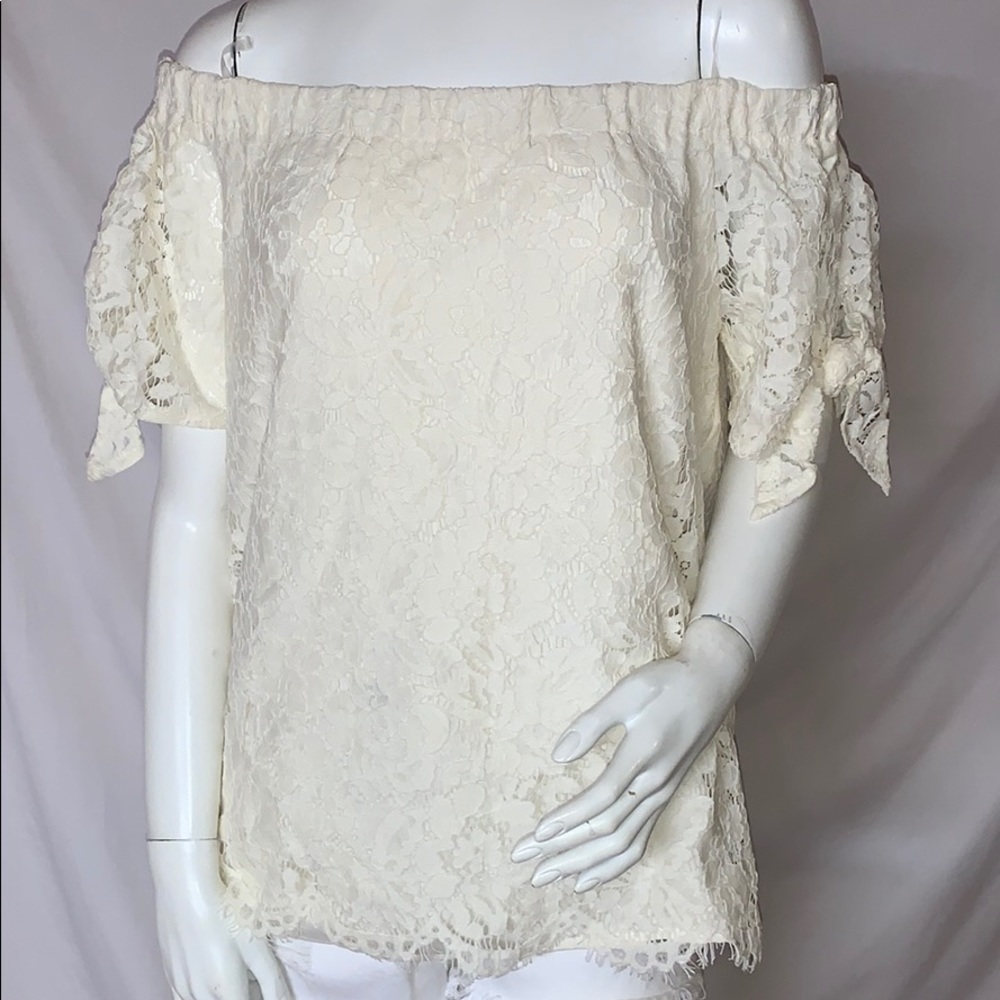 Miss Chievous, Off the Shoulder Lace top